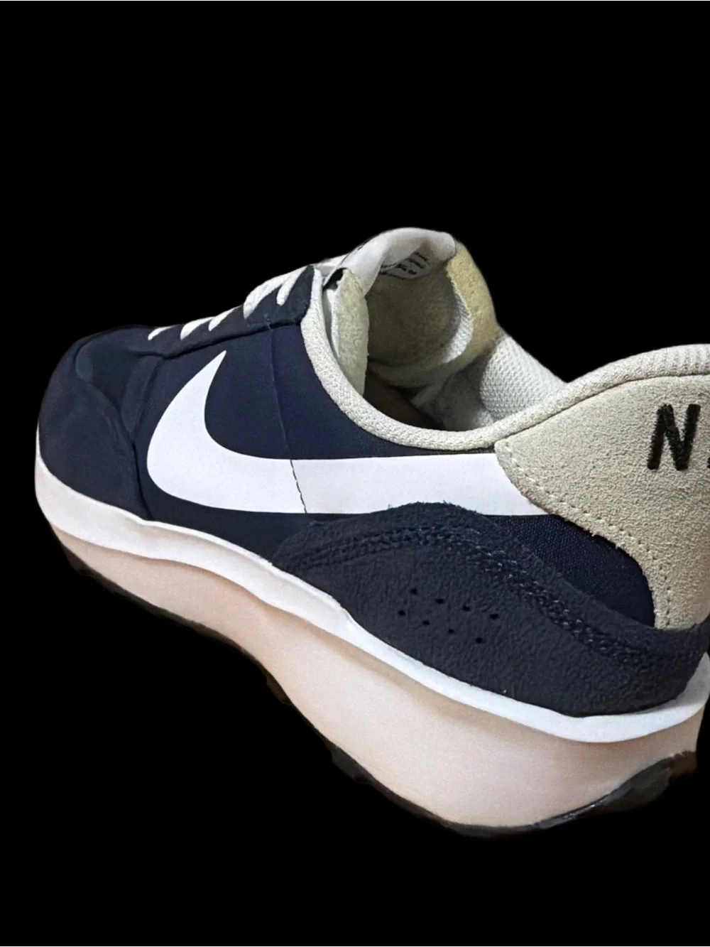 Nike WAFFLE NAV Men’s size 11 Midnight Navy/Obsidian/Thunder